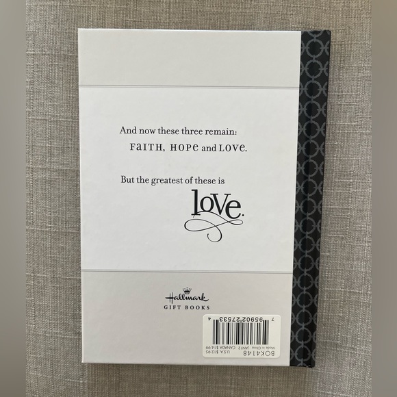 Religious books and keepsake bundle; the Christ story cross & two books gift set - Picture 5 of 7